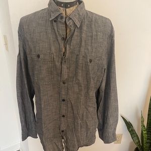 Old Navy XL Gray Button Down Men’s Shirt